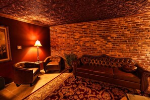 TV, fireplace - 1920s Speakeasy, Horses & Hot Tub | 5mi to Beach (Vero Beach)