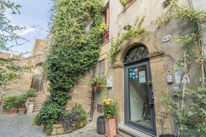 Exterior detail - Boutique B&B Residenza Farnese - Camera Amore (Farnese)