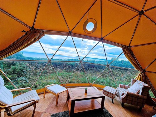 Geodome Glamping With sea Views Near Pendine