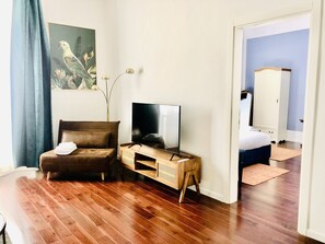 2 bedrooms, iron/ironing board, travel cot, free WiFi - 2 bedroom apartment in florence (Firenze)