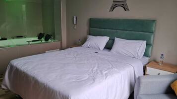 Chambre Confort | Literie de qualité supérieure, couette en duvet d'oie