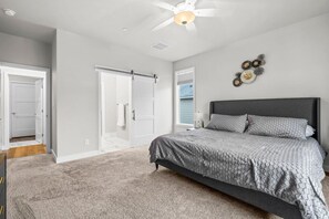 3 sovrum, strykjärn/strykbräda, gratis wi-fi och sängkläder