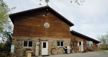 Eagles Landing (EV Charging, Dog Friendly), Eagles Landing (EV Charging, Dog Friendly)