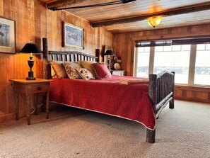 2 bedrooms, iron/ironing board, travel crib, WiFi - The Red Barn (EV), Barndominium on Henrys Fork (Fremont County)