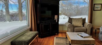 Edge Water Lodge (EV), Waters Edge Lodge