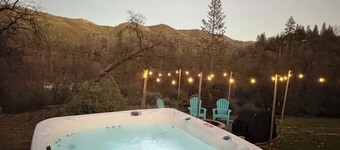 GameRoom*HotTub*HomeTheater*EV*Fire pitw/Mtn View