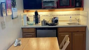 Fridge, microwave, stovetop, coffee/tea maker