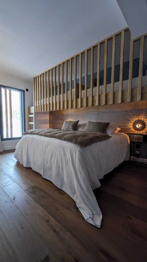 4 chambres, fer et planche à repasser, lit parapluie, Wi-Fi gratuit