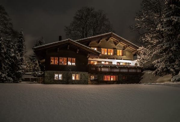 House | 6 bedrooms, Internet