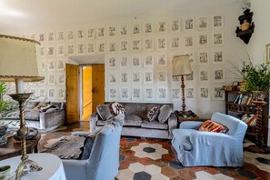 Hus | 7 soverom og internett