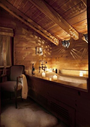 Apartment, Smoking | 4 bedrooms, Internet - Chalet L Ours Chic Chalet Klosters Great Skiing Klosters (Klosters-Serneus)