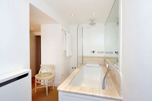 Ferienhaus | 2 Schlafzimmer, Internetzugang