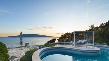 Villa | 7 bedrooms, Internet