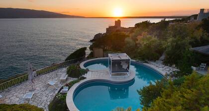 Mare Degli Angeli Splendid Mediterranean Seaside Villa Gardens Pool Almost Heaven