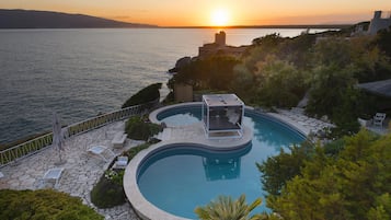 7 bedrooms, Internet