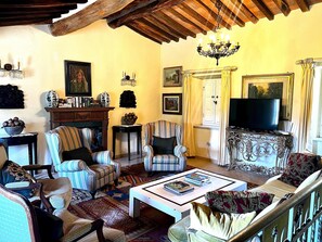 Casa | 17 quartos, acesso à internet de alta velocidade