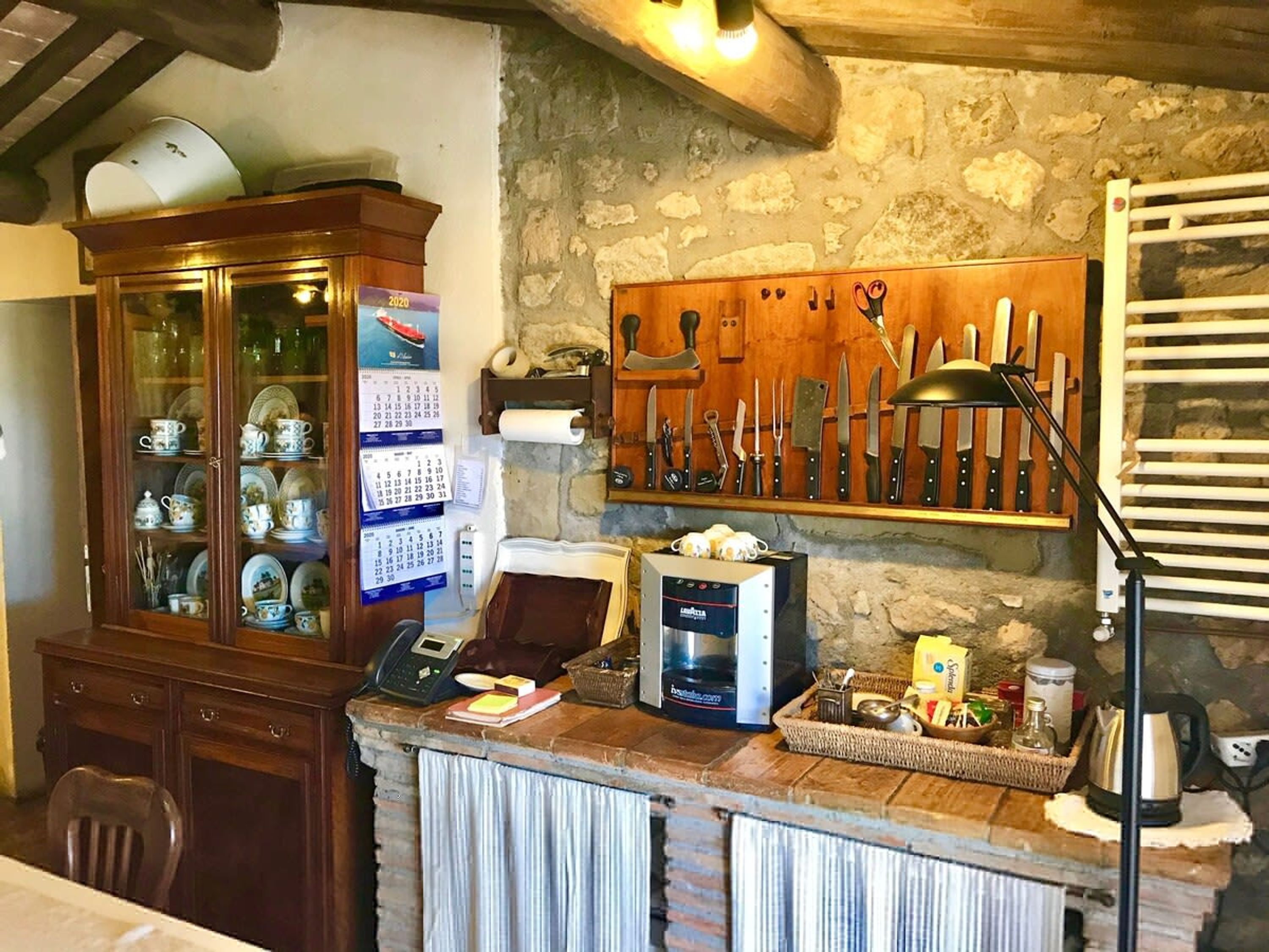 House | 8 bedrooms, Internet