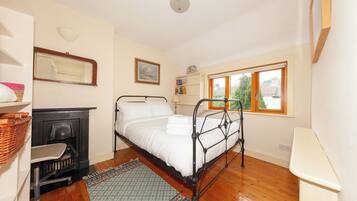 2 bedrooms, Internet, bed sheets