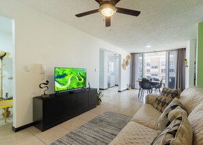 Smart TV y monitor de computadora 