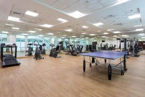 Fitness facility - 5 Star Living in Paramount Tower Hotels & Resorts (Dubai)