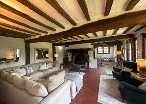 TV connectée, cheminée