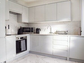 Private kitchen - 2 bedroom accommodation in Ingleby Barwick (Ingleby Barwick)