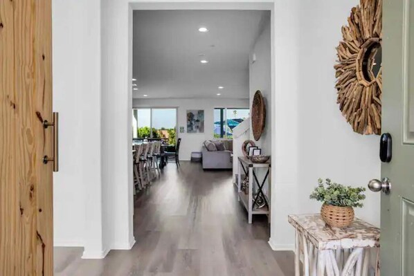 Interior - The Chateau- Pool, Spa, BBQ, Fire pit, Sleeps 19 (Coachella)