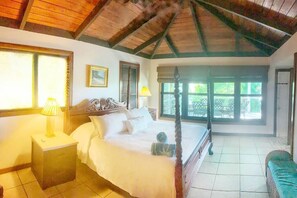 3 bedrooms, travel cot, WiFi - Full Top Floor of Aqua Bay With Adjoining Deck (Cruz Bay)