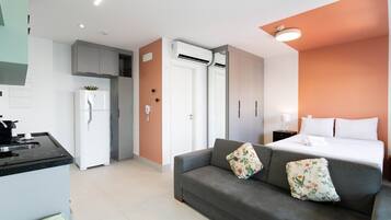Studio 708 Haus Butantã | 1 camera, una scrivania, ferro/asse da stiro