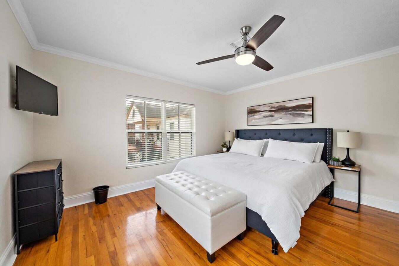 2 bedrooms, desk, iron/ironing board, travel crib