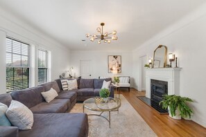 TV - The King`s Castle II (Houston)