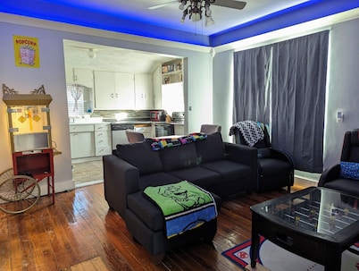 THE GAMER’S OASIS! Bring friends and family together for retro/modern gaming! 