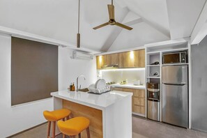 Private kitchen - Modern Luxury Apartment by Beach (Bali)