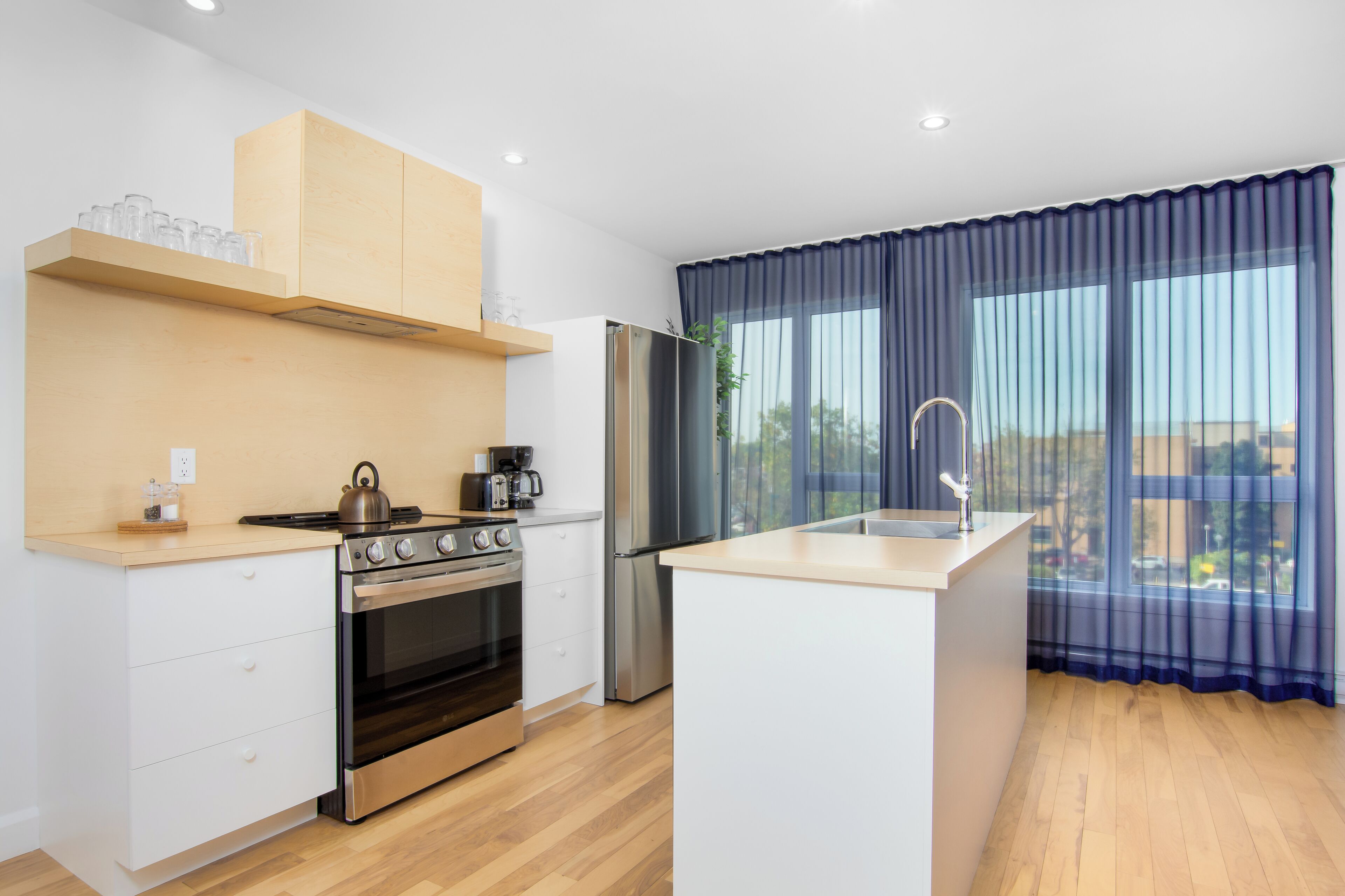 LV402- Appartement 2 chambres | Cuisine privée | Réfrigérateur, micro-ondes, four, lave-vaisselle