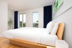 Apartment - 2 queen bedrooms and 2 bathrooms | View from room