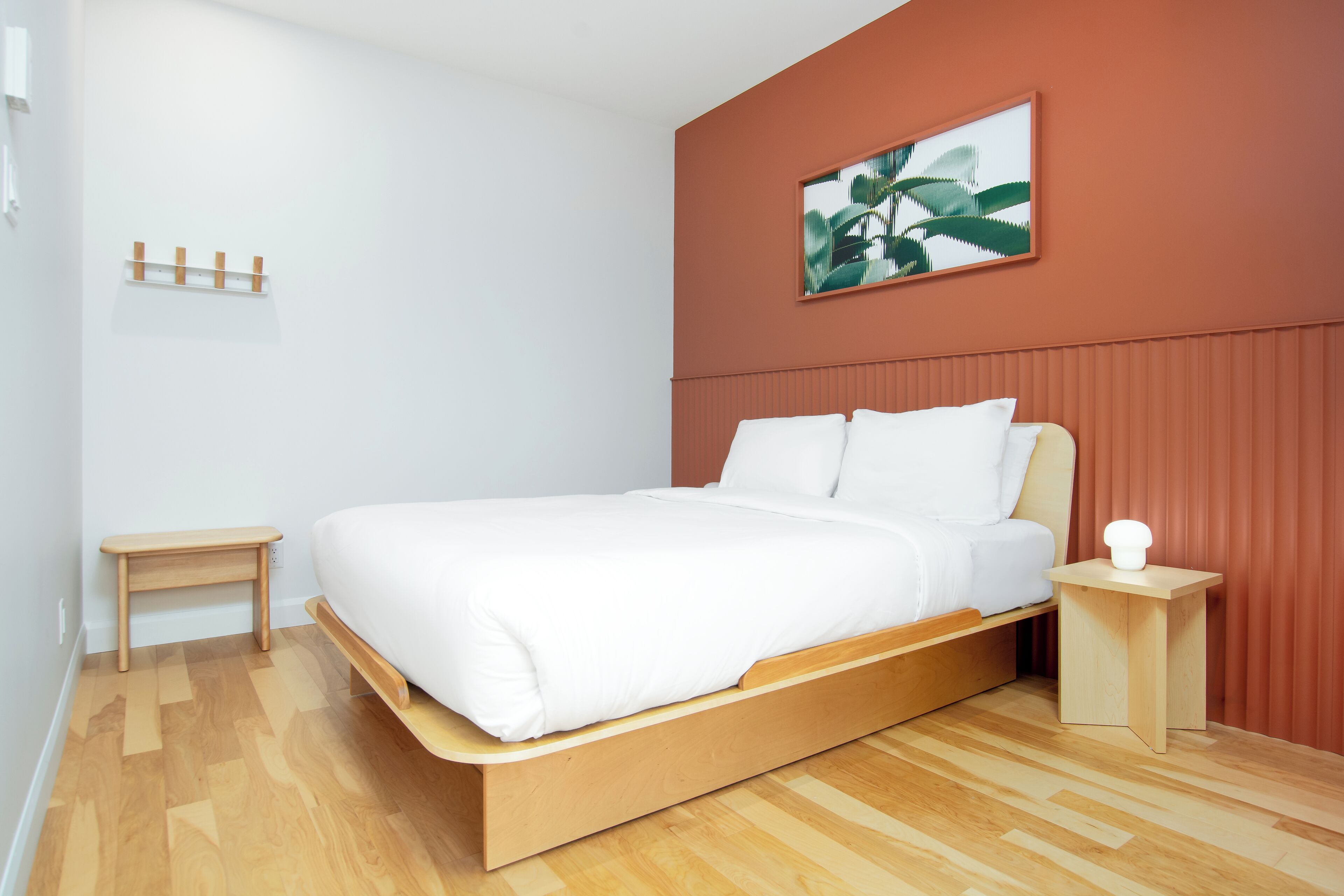 LV300 - One-bedroom Loft | Travel crib, free WiFi, bed sheets, wheelchair access