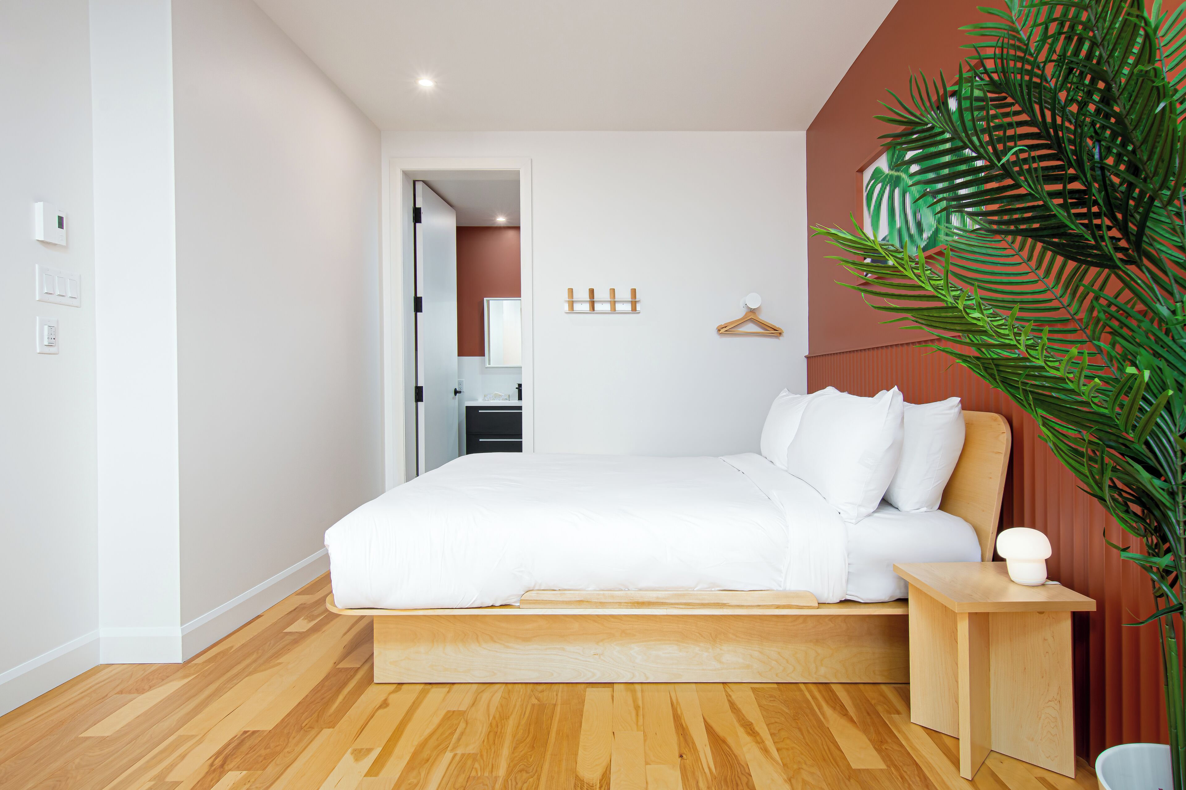 Cuna de viaje, wifi gratis, ropa de cama y accesible en silla de ruedas