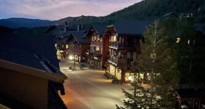 THANKSGIVING - By Owner November 23rd -30th - 3 bed 3 bath