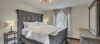 Grand Junction Condo: Balcony, Community Pool!