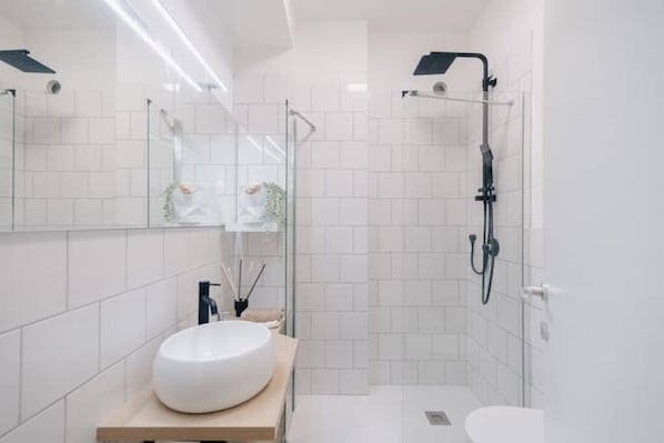 Dusche, Bidet