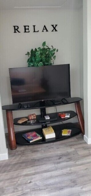 Interior - Pam's Little Italy
 (Kelowna)