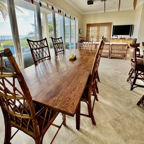 Dining - Magnificent, Beachfront Luxury. Heaven on Earth. (Moss Town)