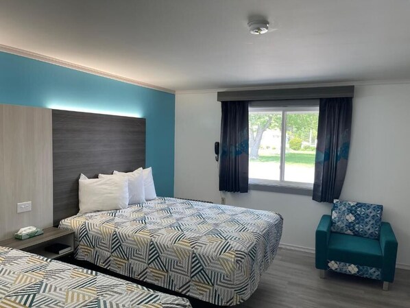 Työpöytä, ilmainen Wi-Fi, vuodevaatteet