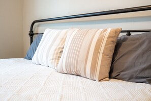3 Schlafzimmer, Schreibtisch, Bügeleisen/Bügelbrett, kostenloses WLAN