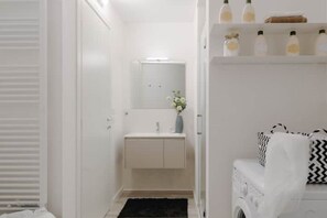 Shower, bidet
