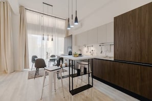 Fridge, oven, stovetop, toaster
