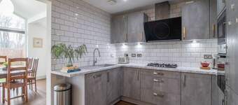 Pass the Keys | Comfortable and Fabulous Family Home