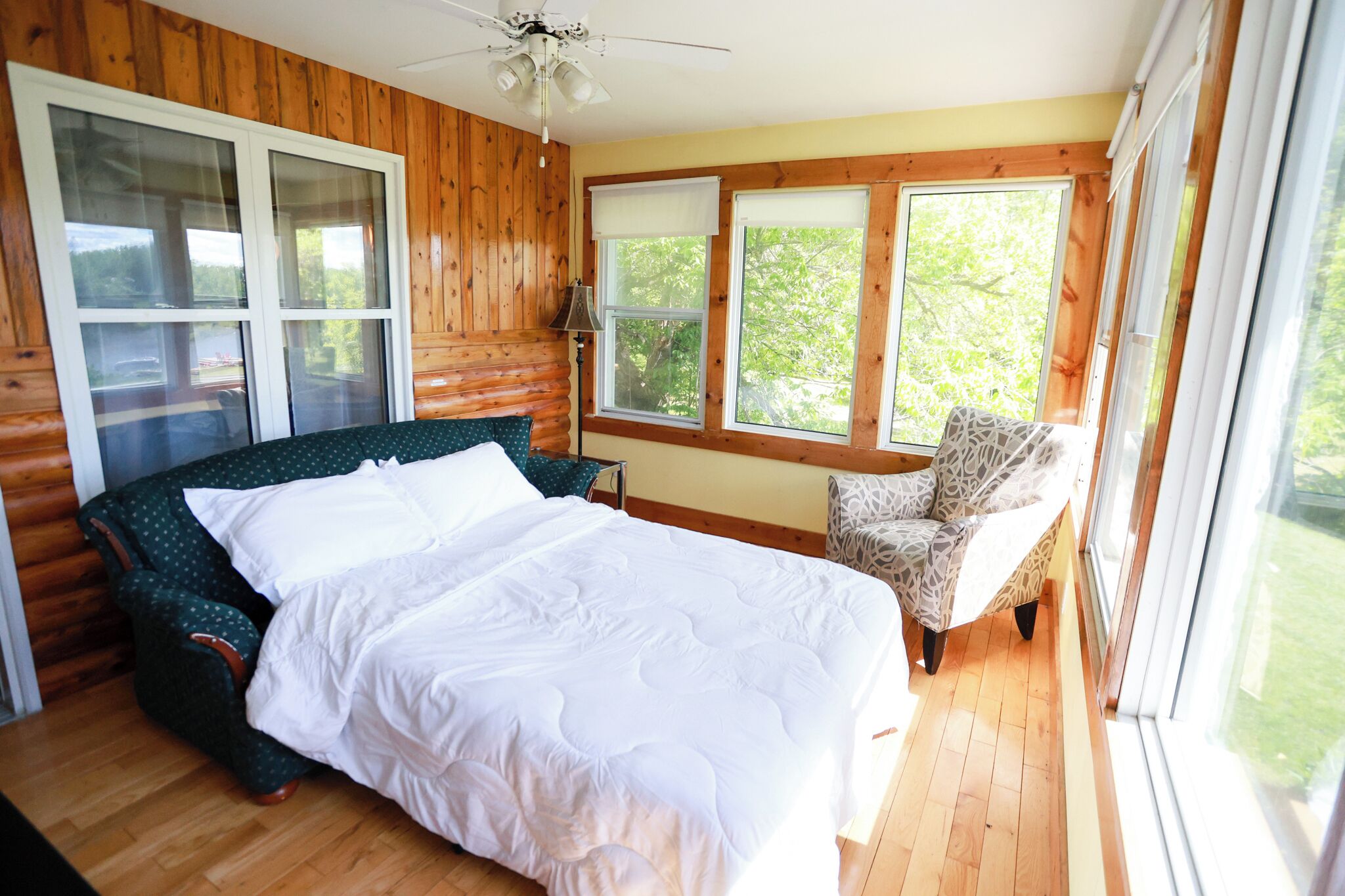 5 多间卧室、旅行婴儿床、免费 WiFi、床单