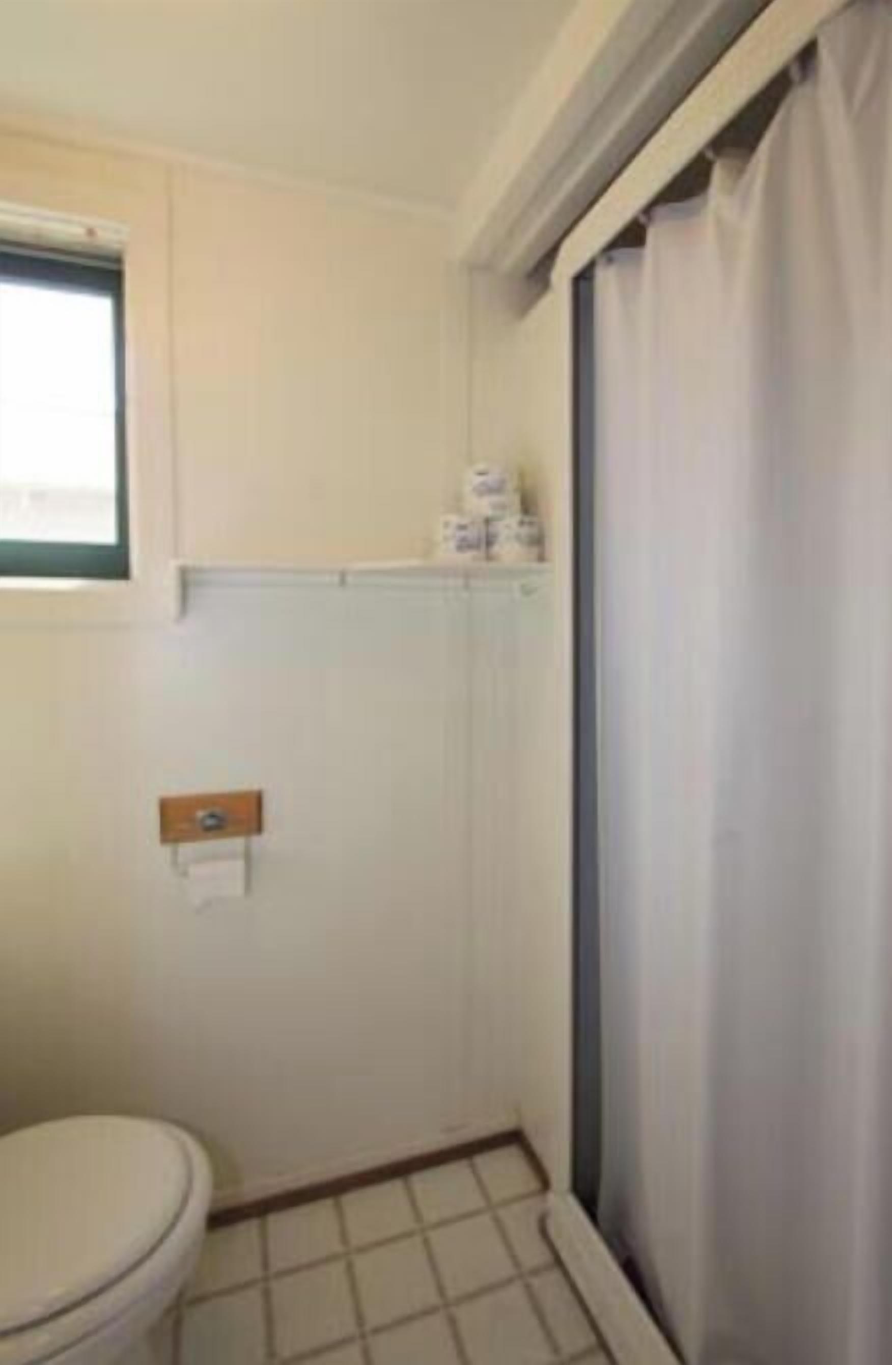 Douche, serviettes fournies