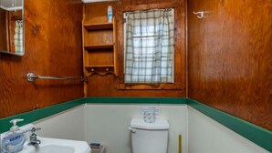 Unclassified image, 2 of 10, button - Gorgeous Escape, Steps Away from Fourth Lake at Stiefvater's Lakeside Cottages (Inlet)